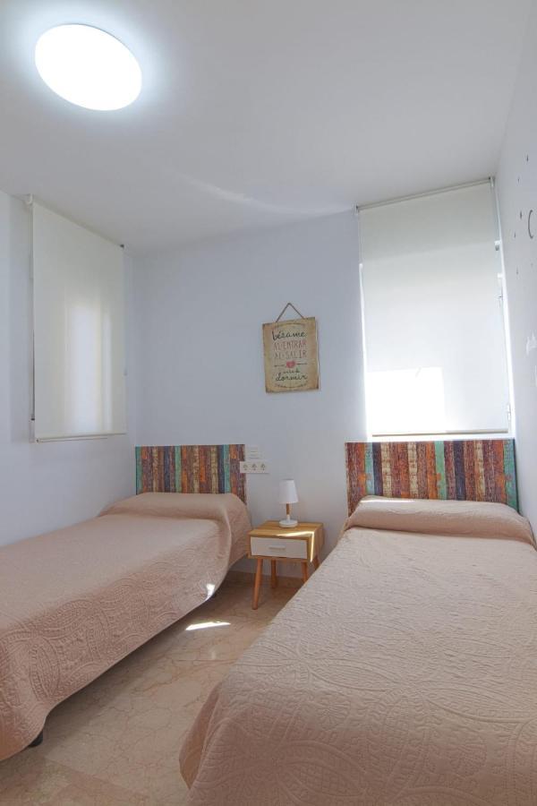 Luminoso Apartamento en Primera Línea de Playa Benidorm Exterior foto