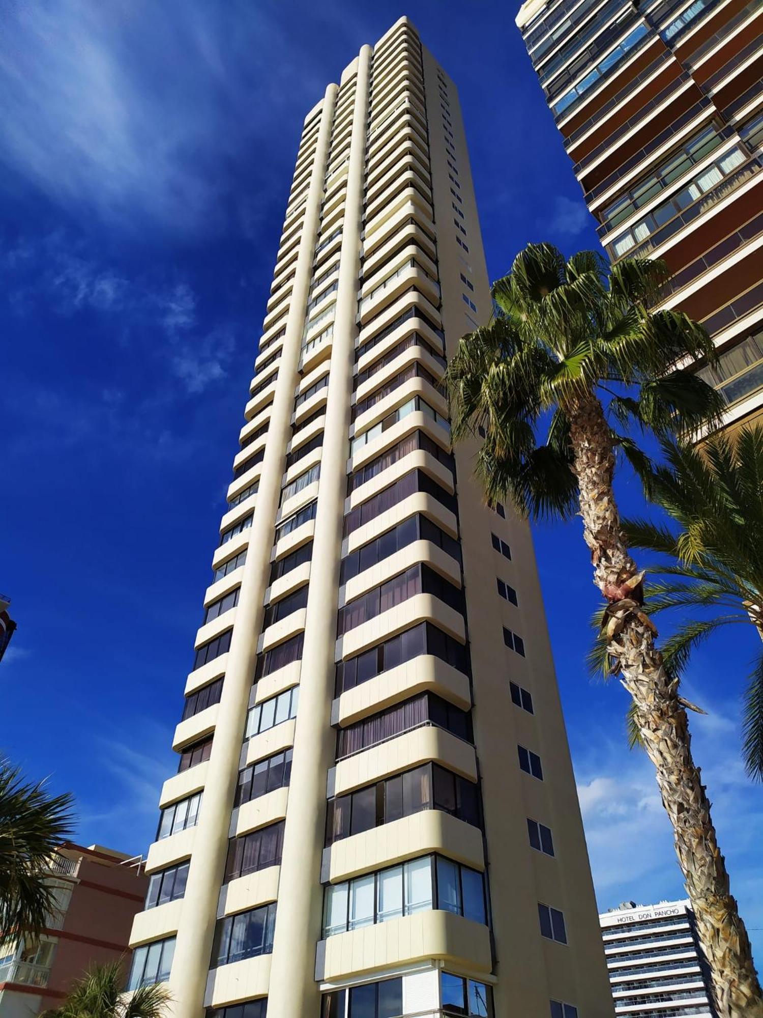Luminoso Apartamento en Primera Línea de Playa Benidorm Exterior foto